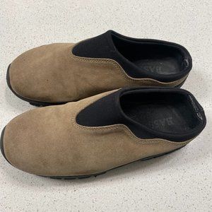 Bass Slip-On Shoes - Casual Comfort with a Touch of Class. Mens, beige.